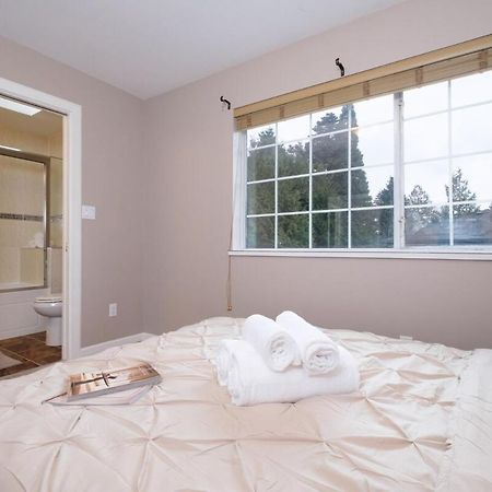 Spacious 4Br W Ensuites Mins To Downtown Yvr Ubc Vancouver Kültér fotó