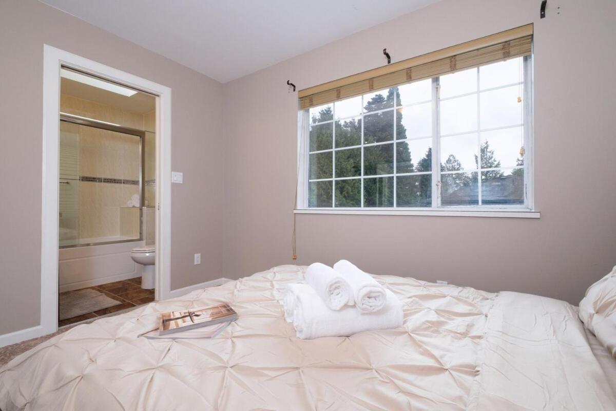 Spacious 4Br W Ensuites Mins To Downtown Yvr Ubc Vancouver Kültér fotó