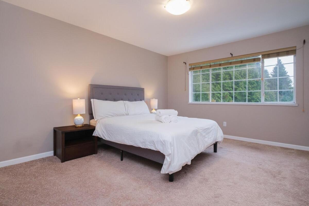 Spacious 4Br W Ensuites Mins To Downtown Yvr Ubc Vancouver Kültér fotó