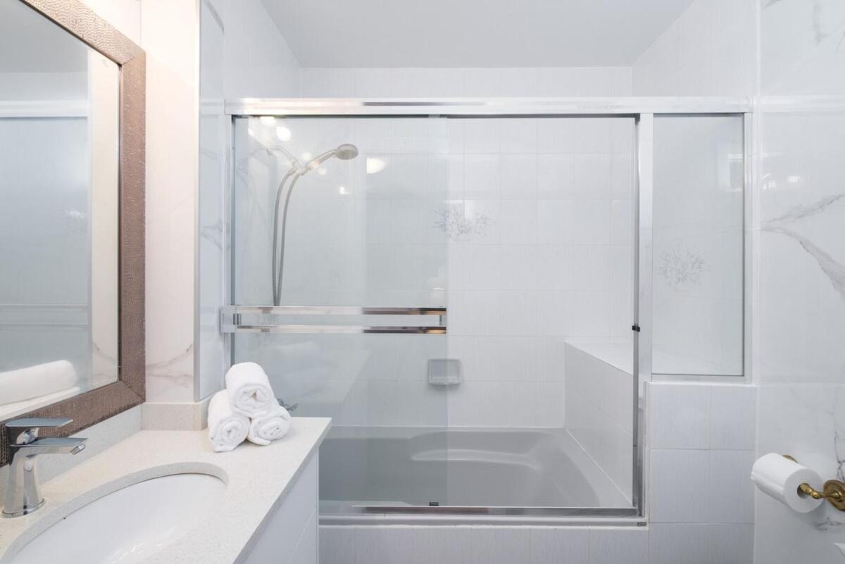 Spacious 4Br W Ensuites Mins To Downtown Yvr Ubc Vancouver Kültér fotó